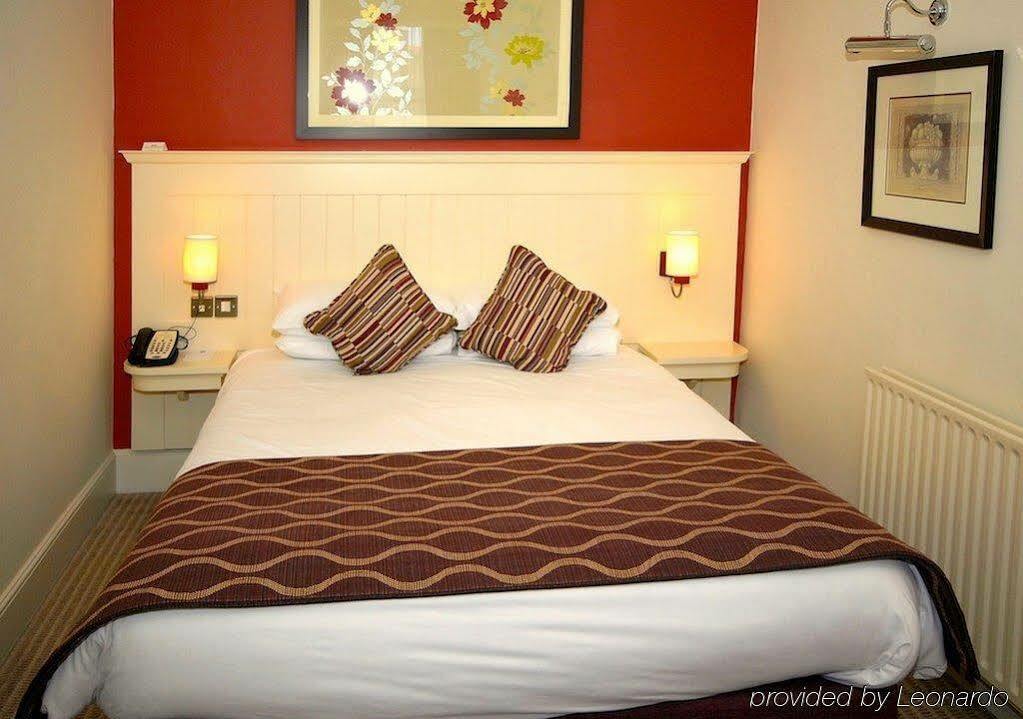 Waterloo Hotel Кроуторн Стая снимка