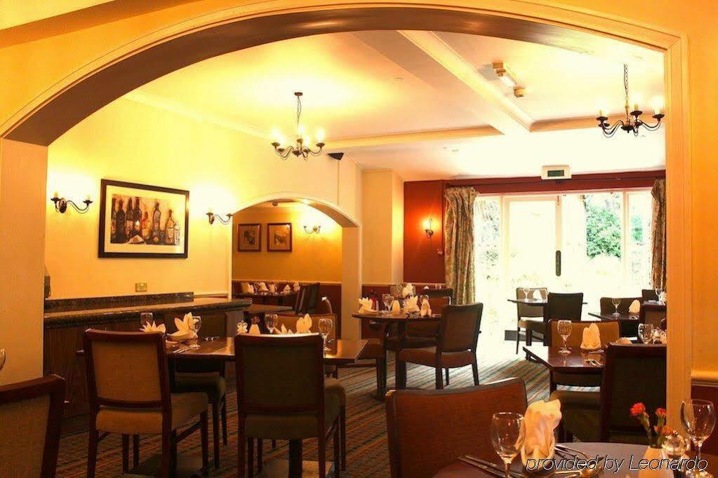 Waterloo Hotel Кроуторн Ресторант снимка