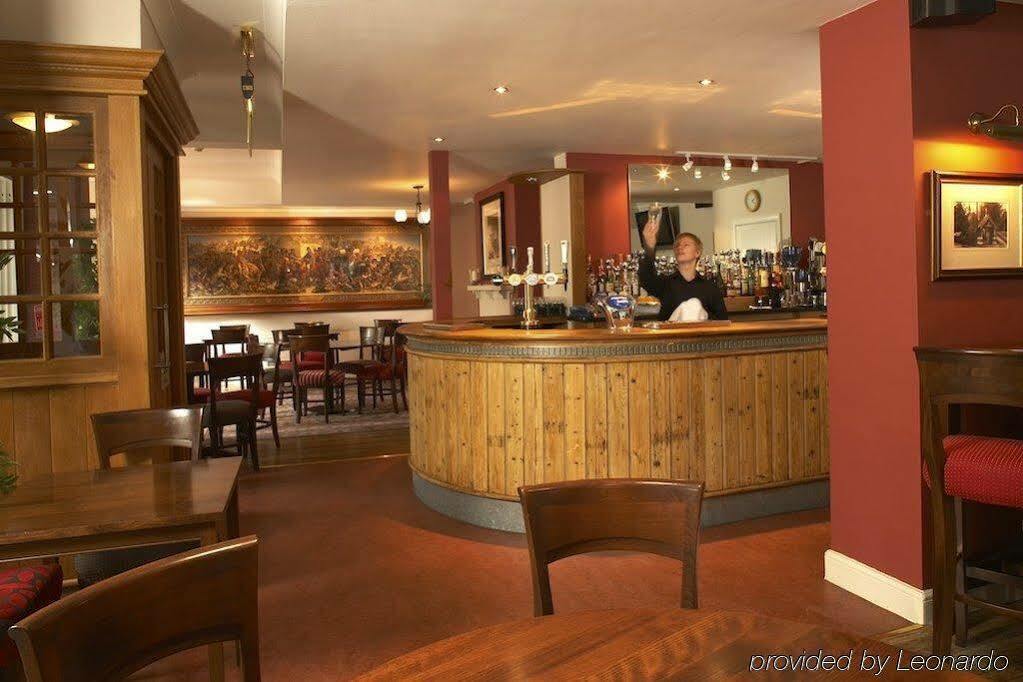 Waterloo Hotel Кроуторн Ресторант снимка